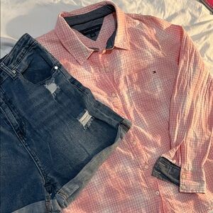 Tommy Hilfiger Women’s Pink  Checkered Shirt. Abound denim shorts by Levi’s